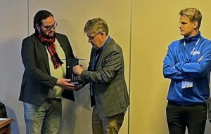 winnaar Benno de Jongh, toernooidirecteur Jeroen van den Berg en Dylan Hulshorst (Tig Sports)