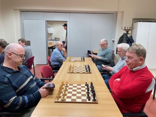 Rapid 3 maart 2026 Mannen die bij de tijd zijjn