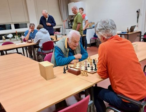 Gezellige sfeer, maar niet iedereen houdt van random schaken