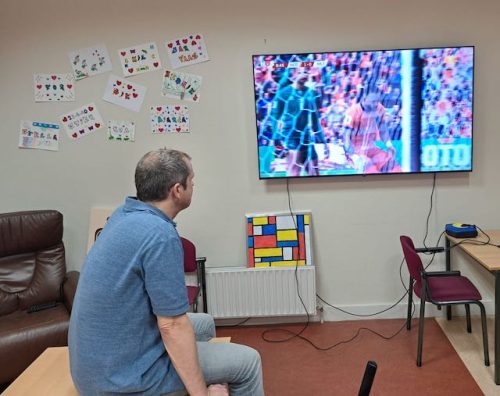 Intussen wint het Nederlands elftal met 8-0 van Malta