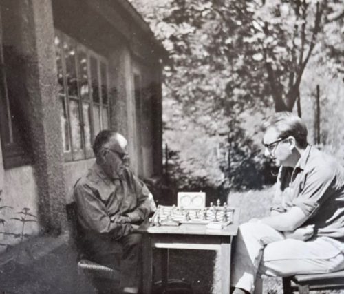 Piet Bakker vs Eduaard Spanjaard, Vergeletto