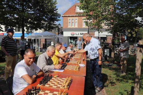 Simultaan door GM John van der Wiel